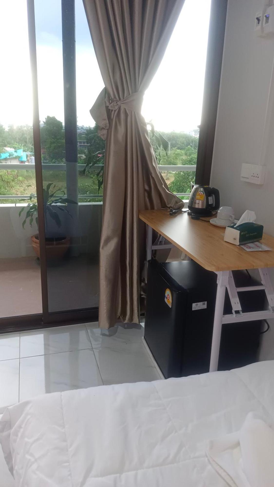 Batikseafood Airport & Room Ban Bo Sai Klang Kültér fotó